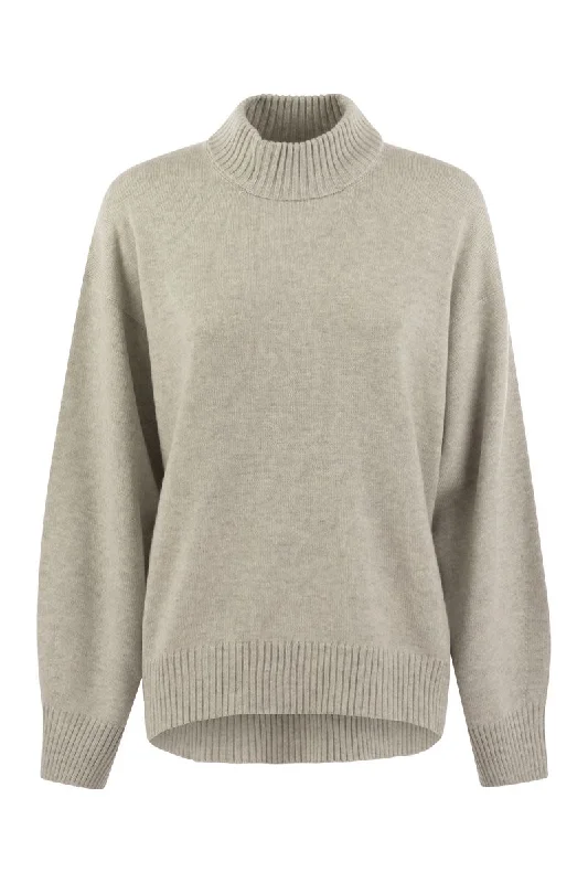 Cashmere chimney neck sweater with Shiny Cuff Details Front Pockets Side Pockets Patch Pockets Cashmere chimney neck sweater with Shiny Cuff Details Front Pockets Side Pockets Patch Pockets