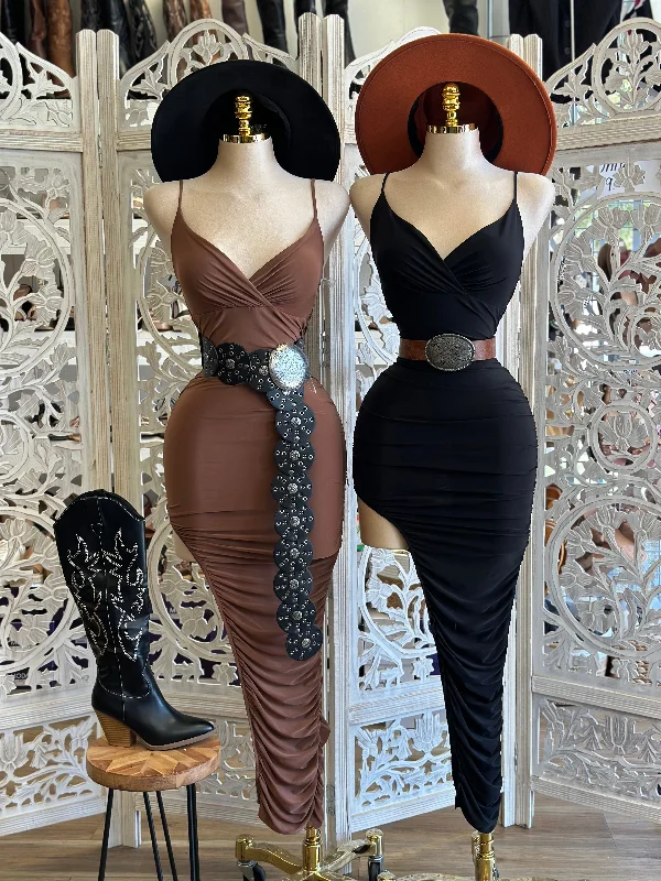 Cami Oval Slit Dress- Stretchy,Estira