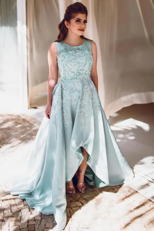 2024 A Line High-Low Prom Dresses Scoop Satin With Appliques Sweep Train