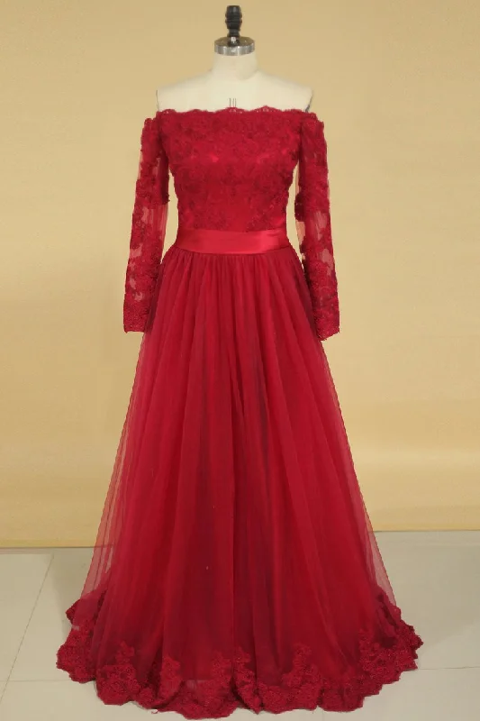 2024 A Line Boat Neck With Applique Long Sleeves Floor Length Prom Dresses Burgundy/Maroon