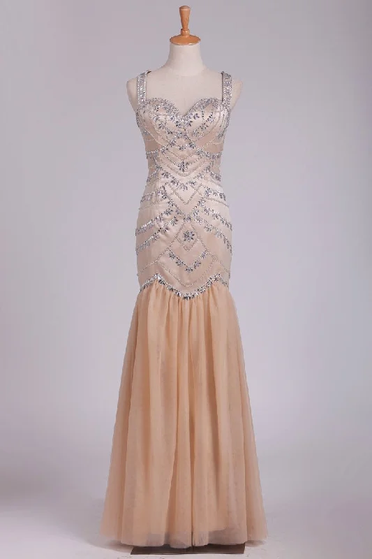 2024 Prom Dresses Spaghetti Straps Open Back Tulle With Beading Floor Length